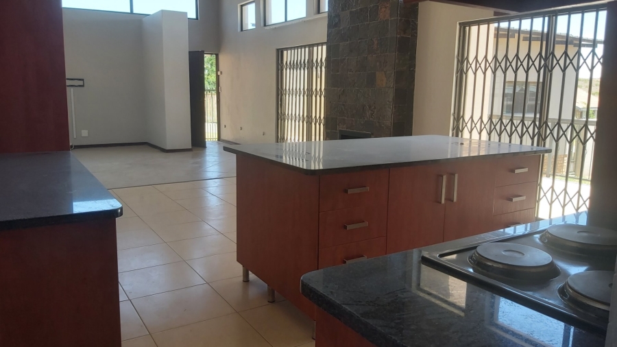 To Let 3 Bedroom Property for Rent in Hillside Free State